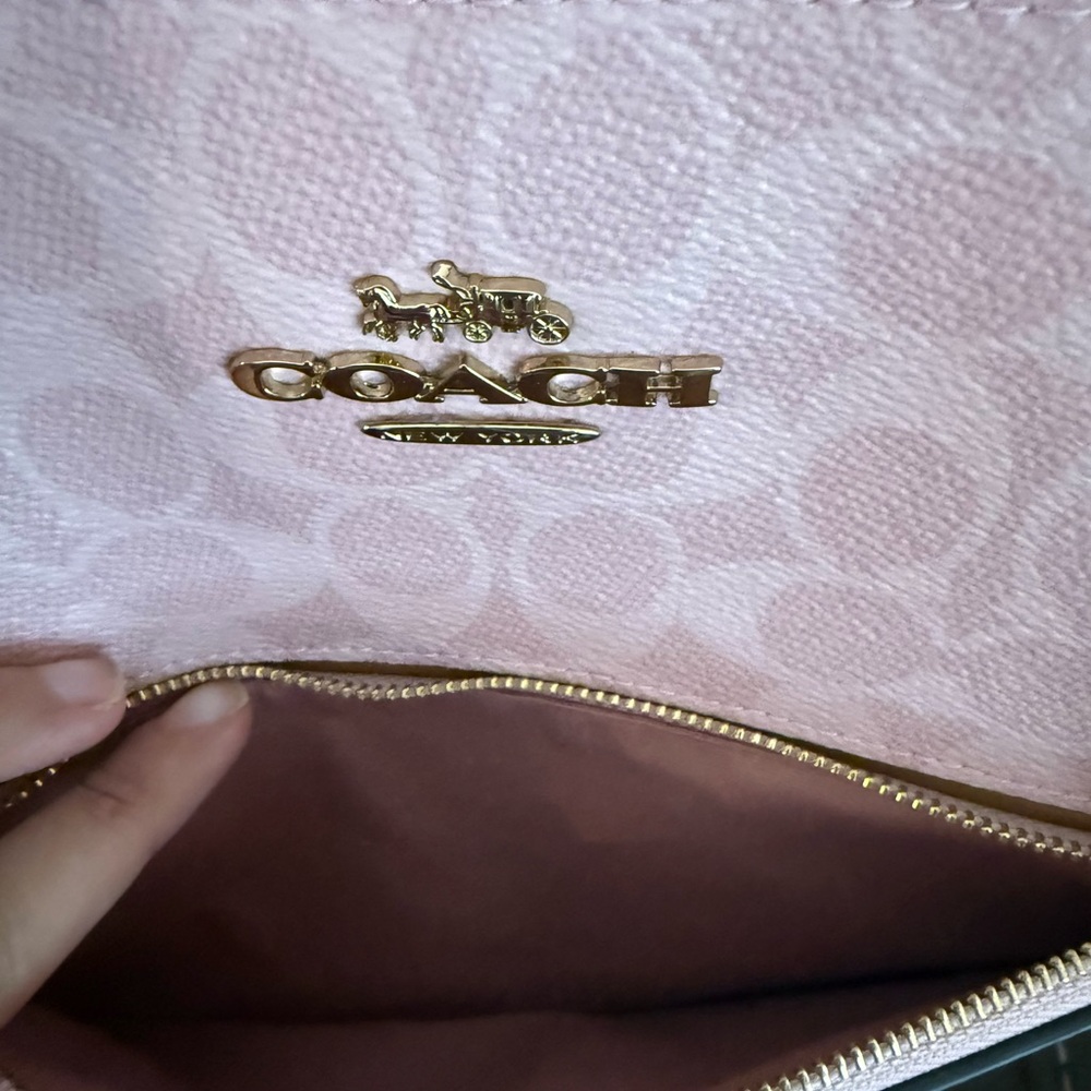 Coach Powder Pink Signature Station Tote with Tan Leather Straps - Picture 2 of 6